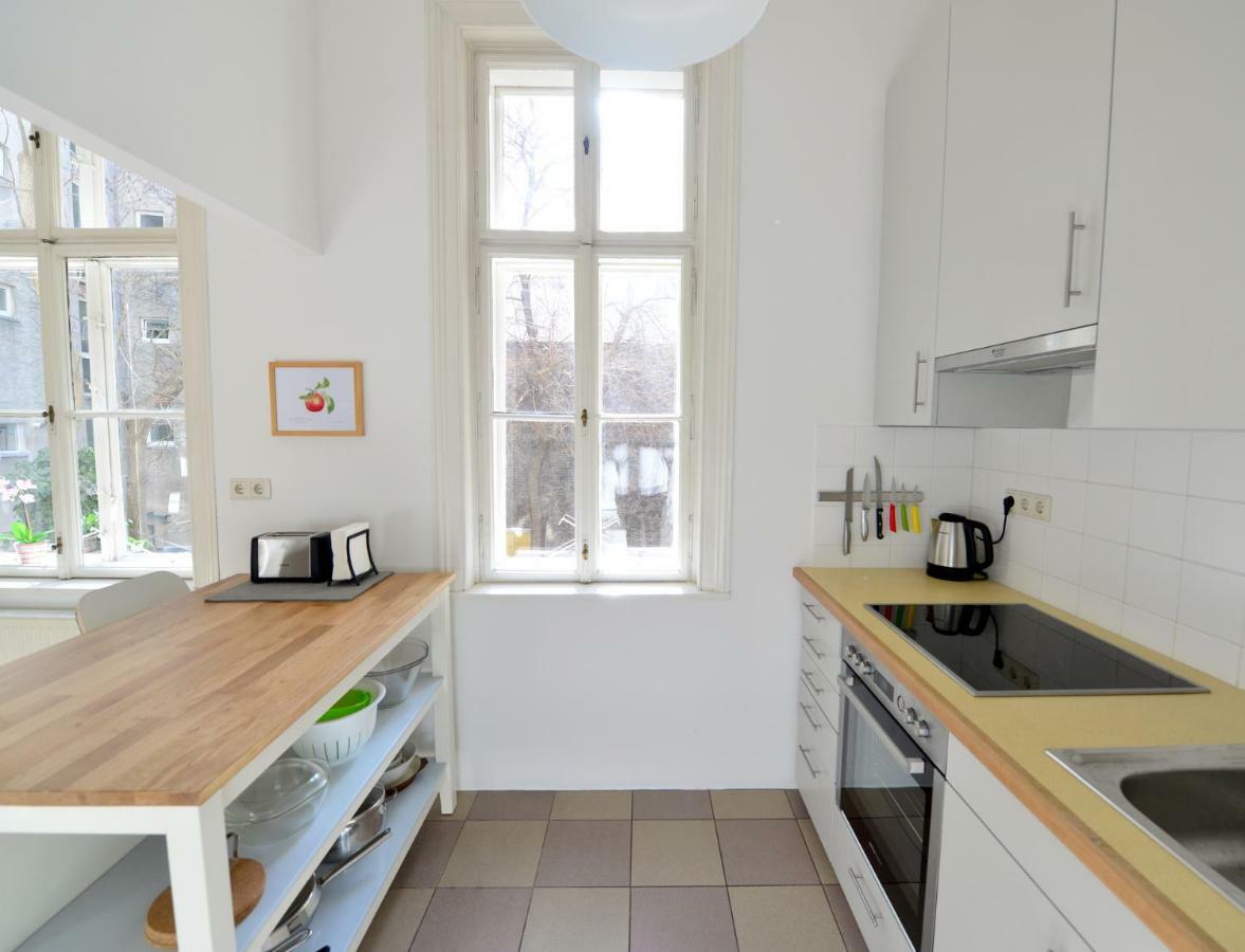 Top Flat - 1 Free Parking Space At The Metro Vienna Exterior photo